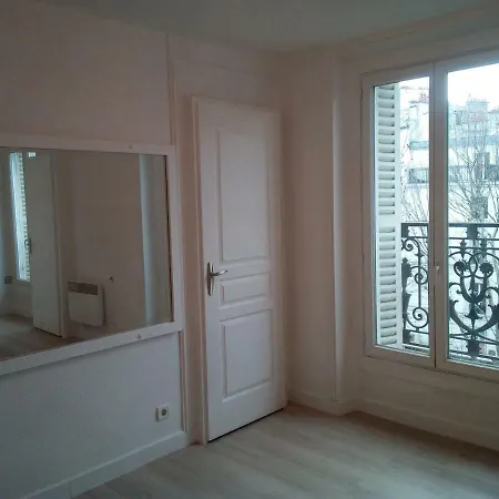 4 Personnes Quartier Montmartre Apartment *