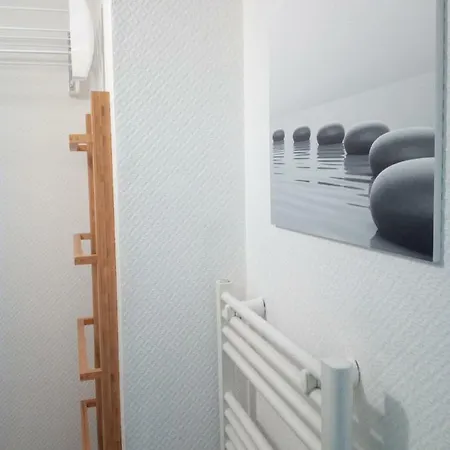 4 Personnes Quartier Montmartre Apartment *