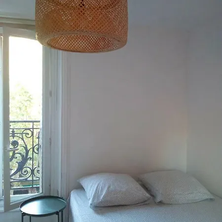 4 Personnes Quartier Montmartre Apartment *